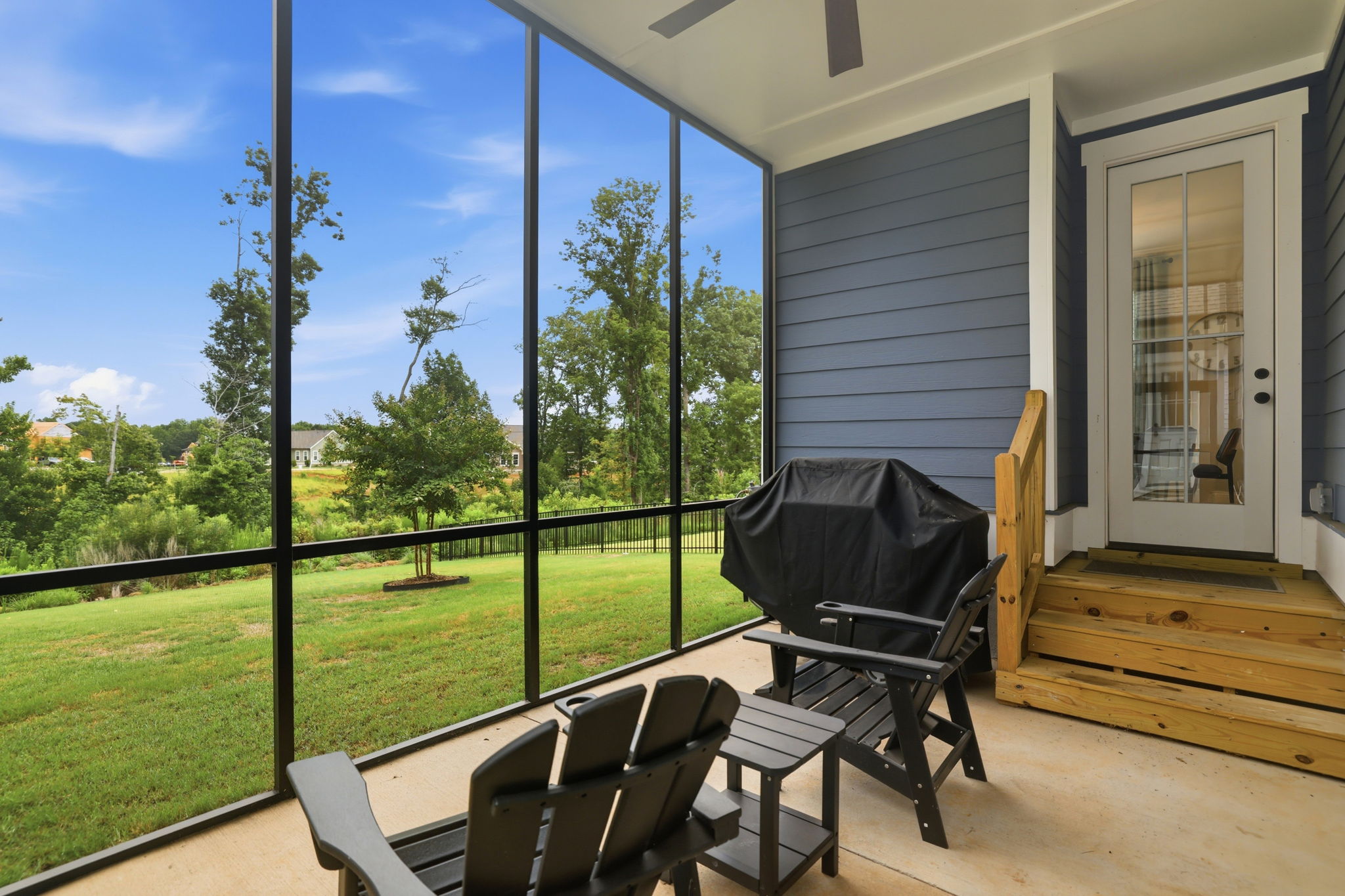 Screened-in Porch