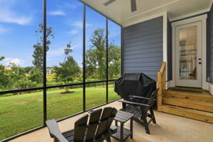 Screened-in Porch