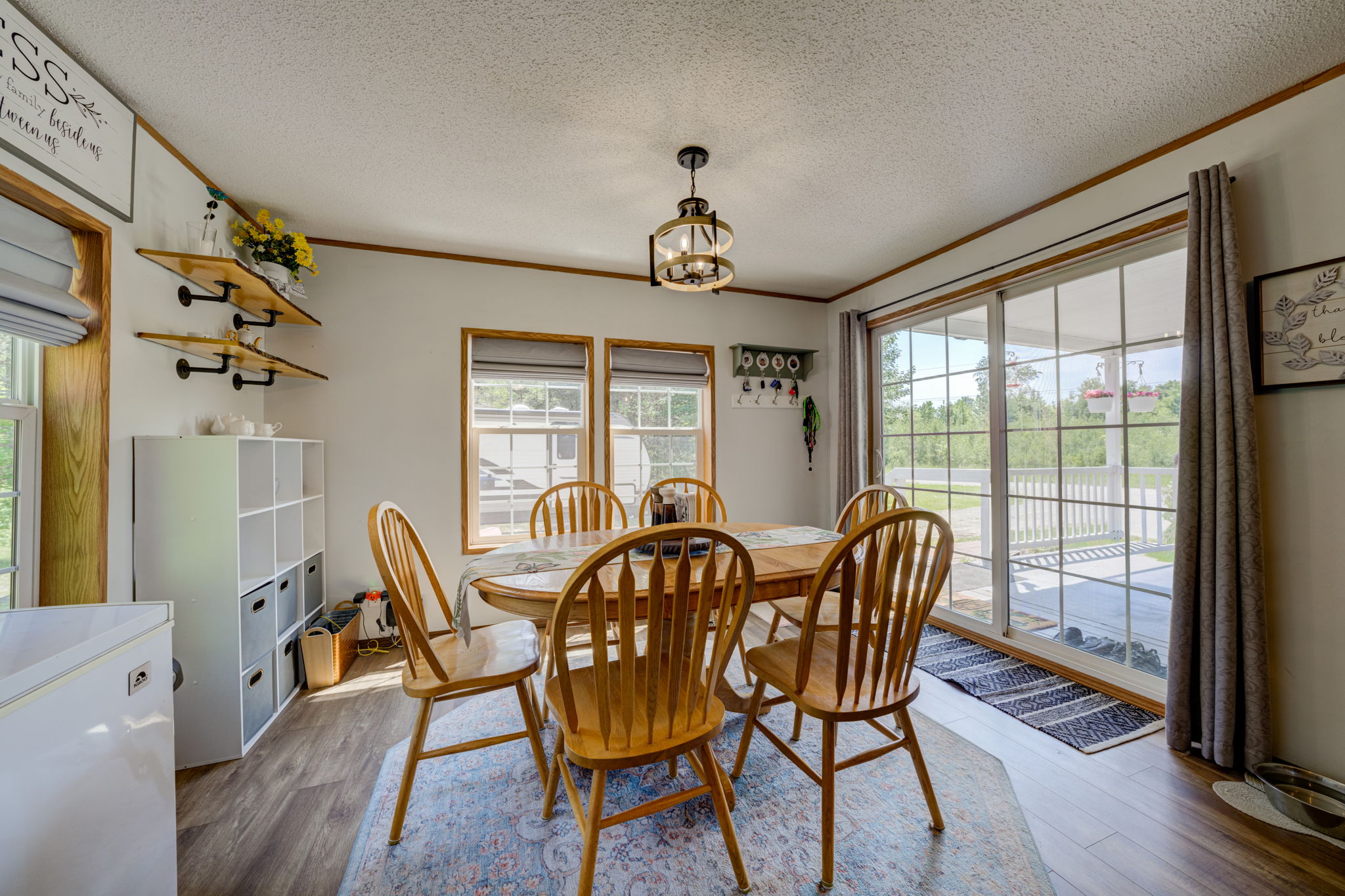  Photo 44