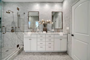 223 S McCarty Drive-40