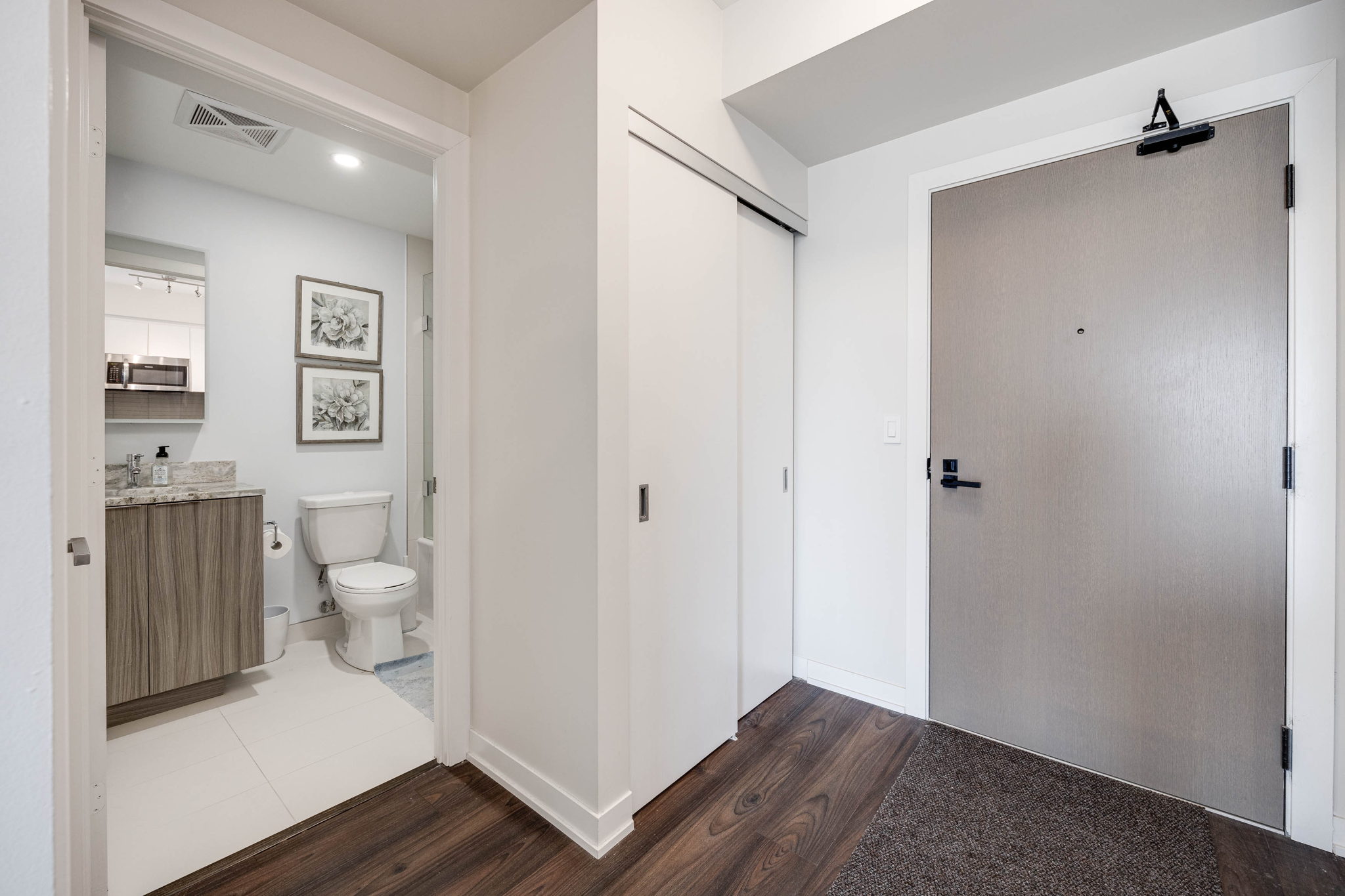 Toronto property showcase — delivered property photograph 22
