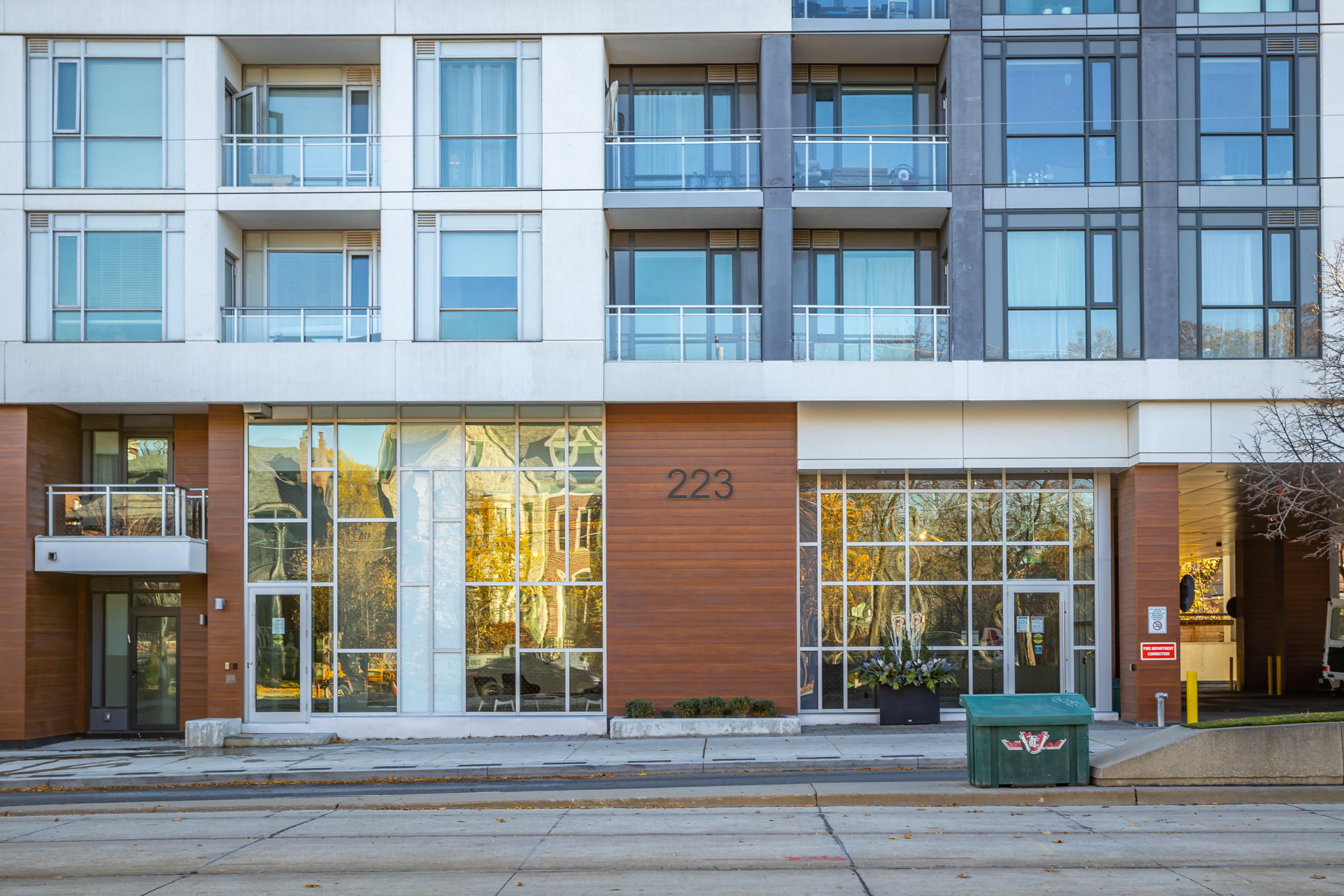 Toronto property showcase — delivered property photograph 3