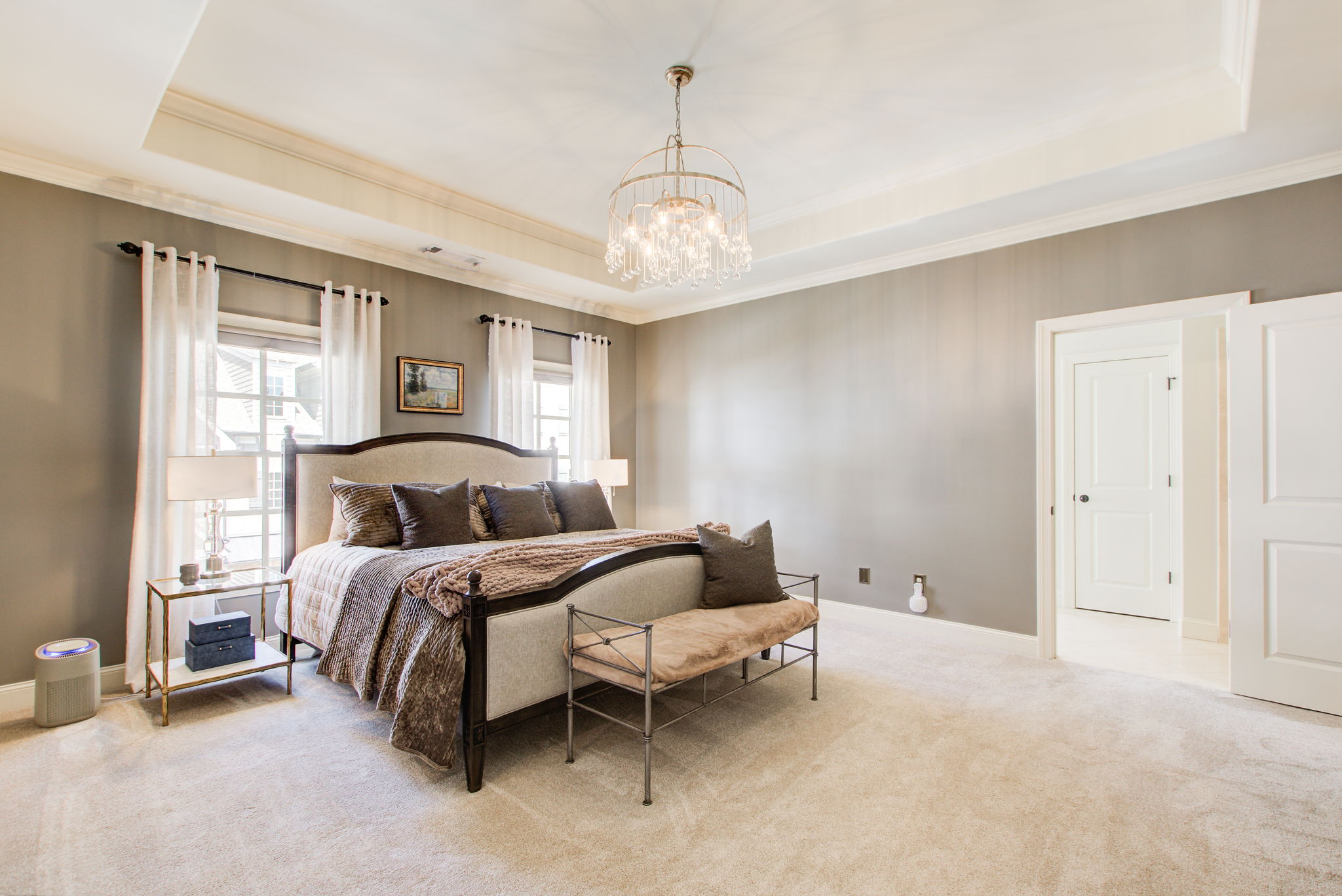 25 Main BR A w En Suite