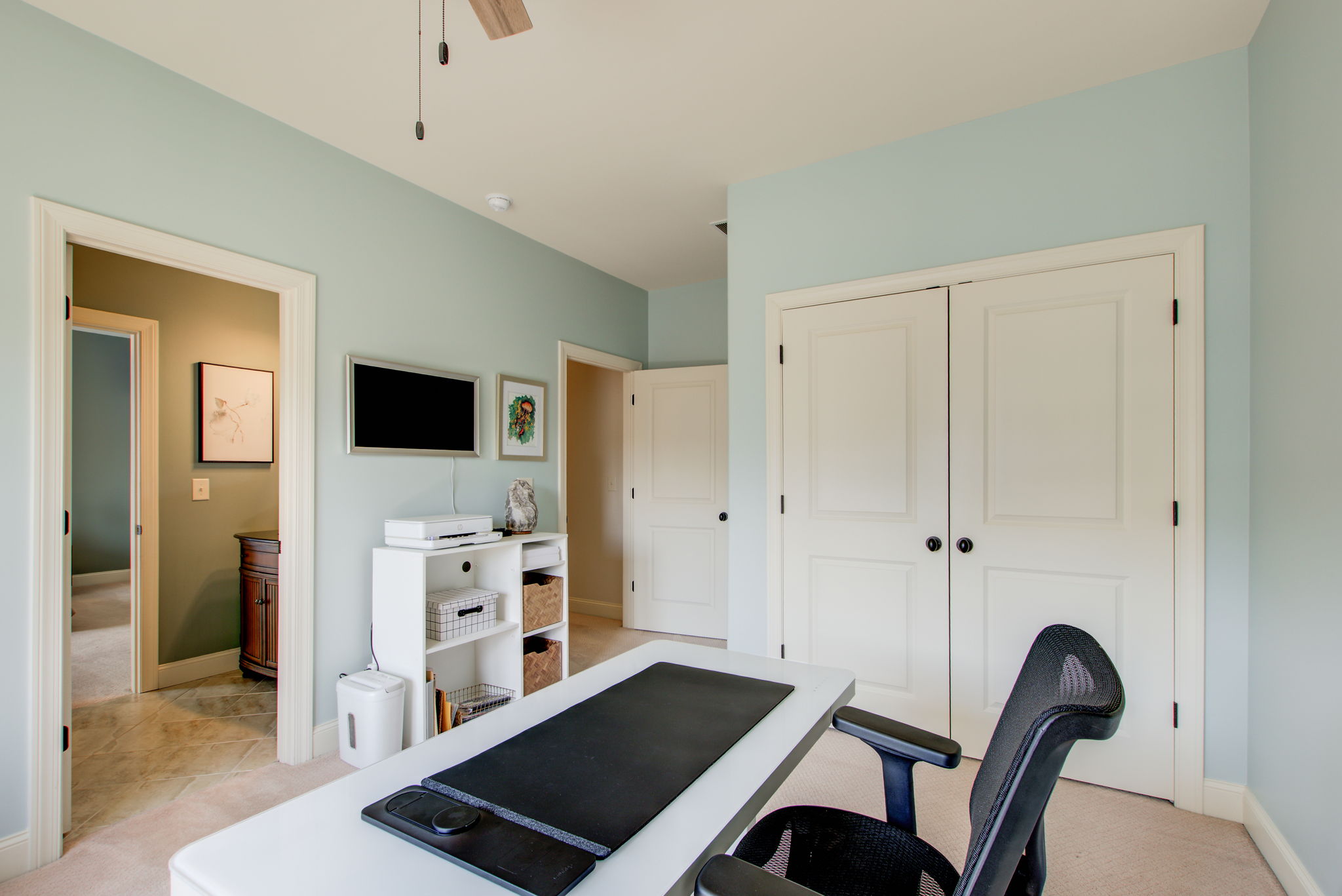 40 BR 2 B w J&J Bath