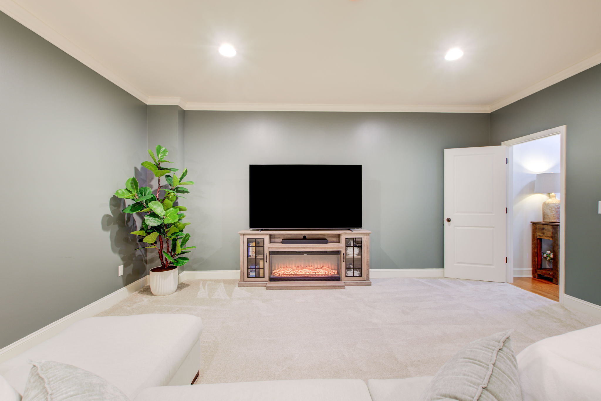 44 Terrace Level Media Room D