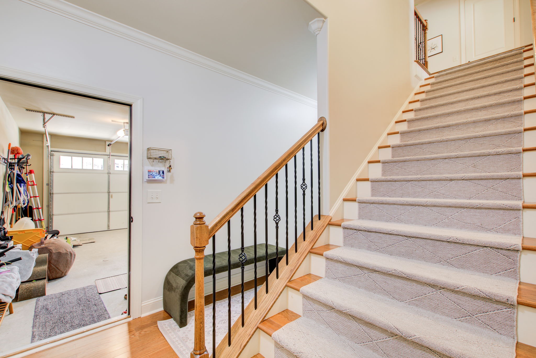 45 Terrace Level Landing w Garage