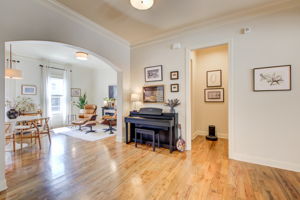 12 Main Floor Landing w Keeping Area + PR Access