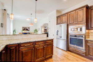 21 Kitchen C Detail w Keeping Area