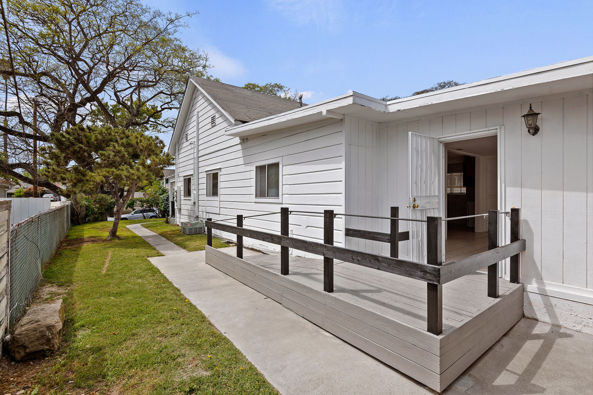 Main House Side Yard