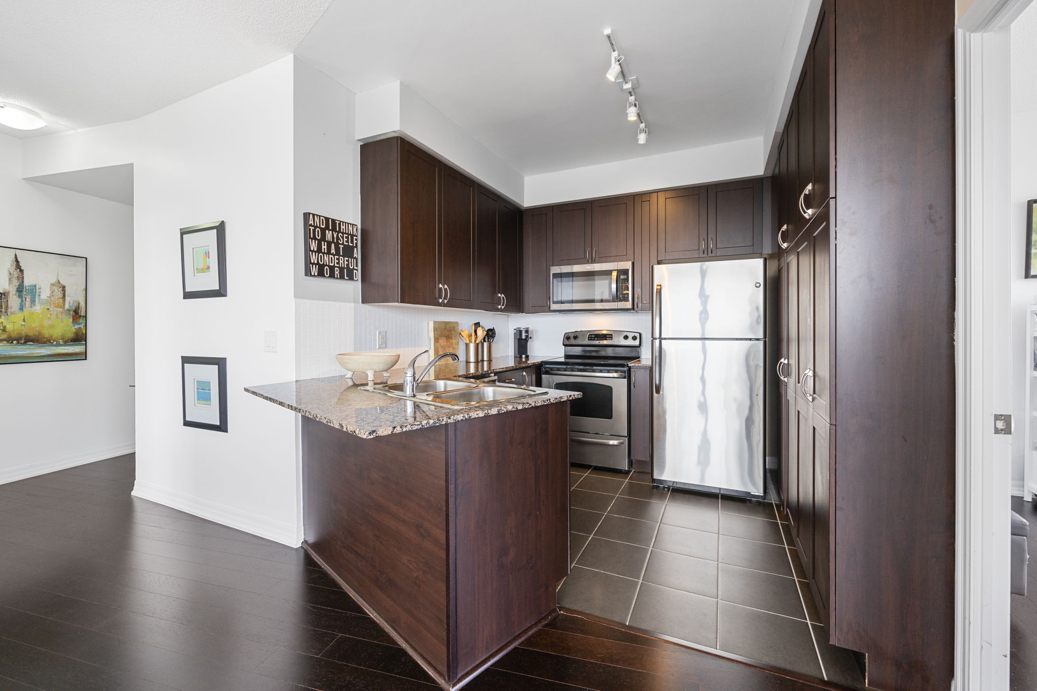 Mississauga property showcase — delivered property photograph 12