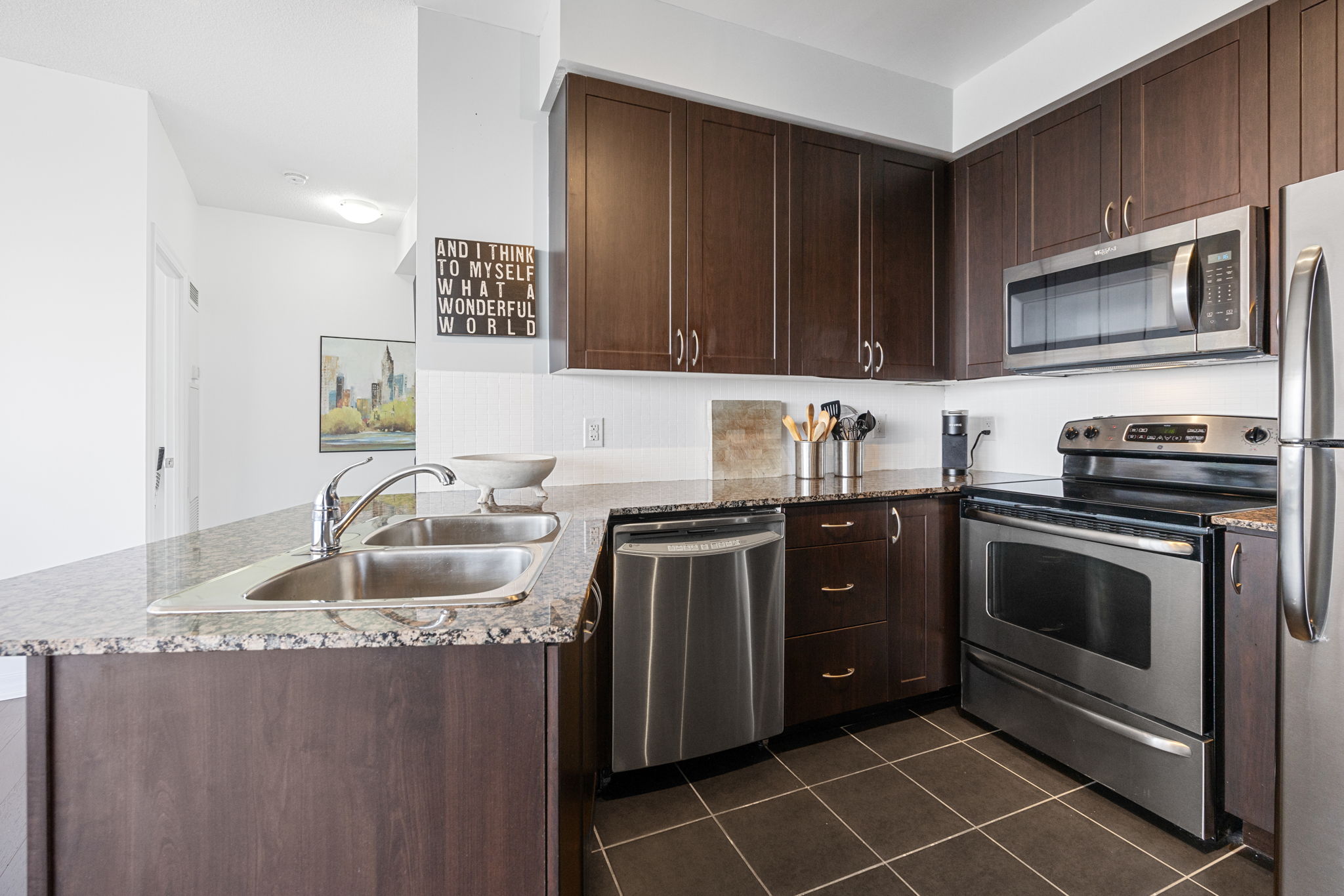 Mississauga property showcase — delivered property photograph 13