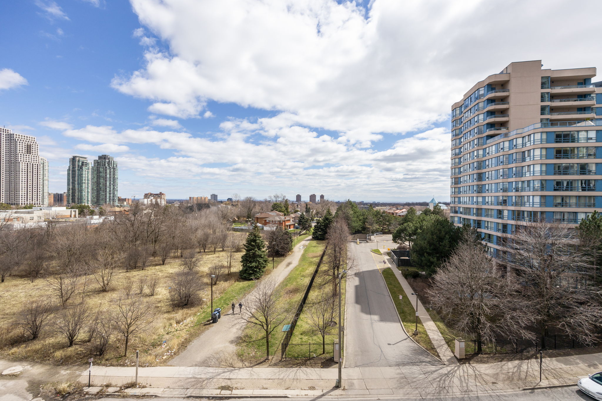 Mississauga property showcase — delivered property photograph 24