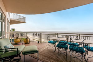 3  Exterior (1 of 3)