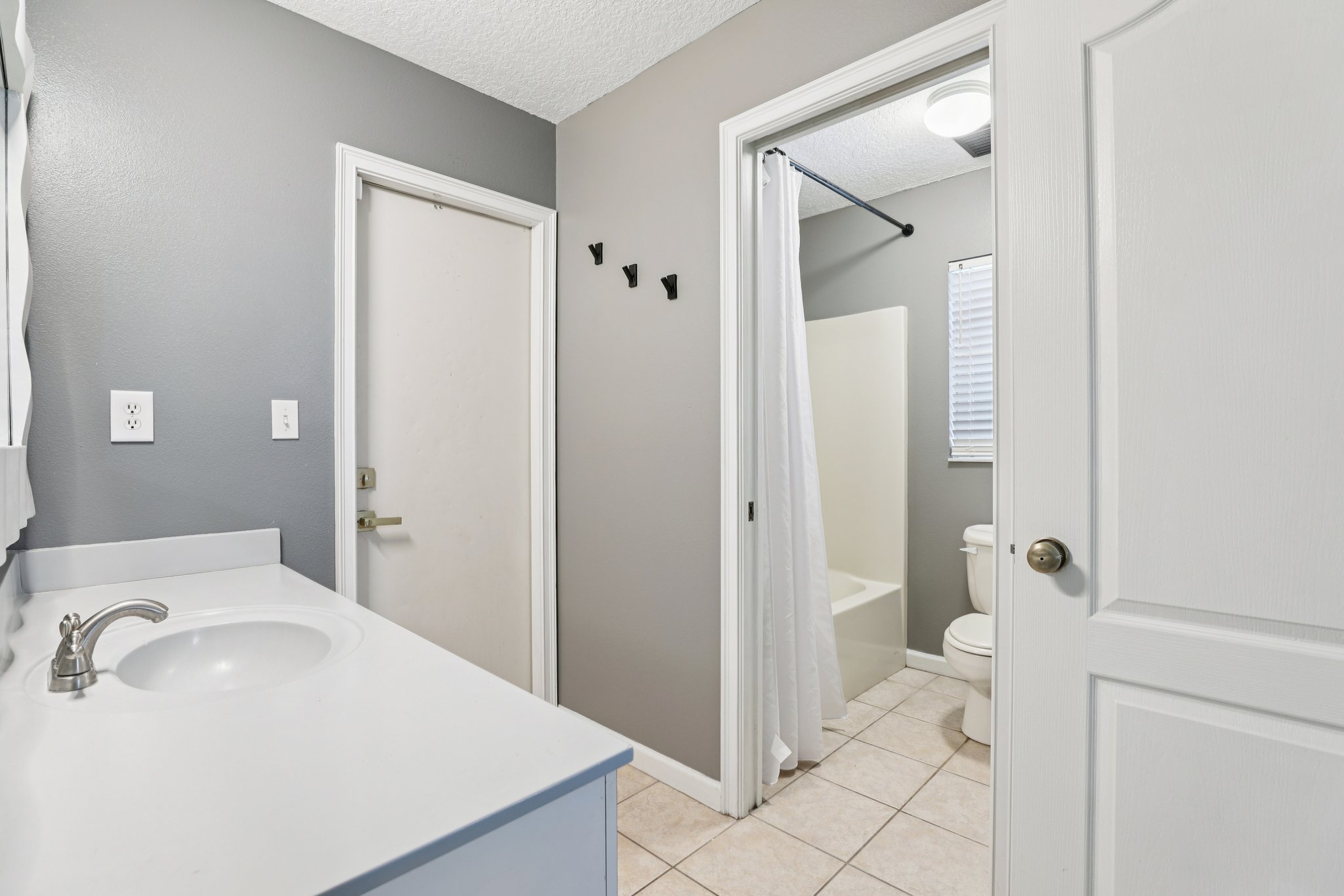 Coronado Somerset Dr-S2412-049.jpg