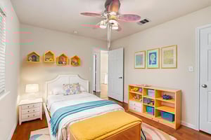 DSC09080 virtually staged.jpeg