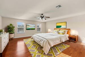 DSC09065 virtually staged.jpeg