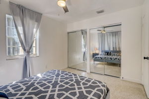 Thomas St-029