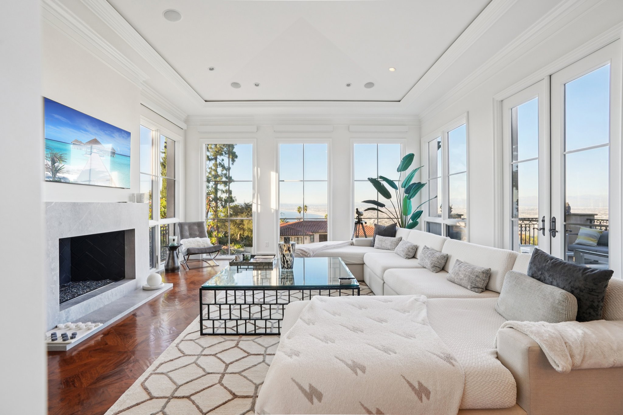 Via La Brea-S3012-010.jpg