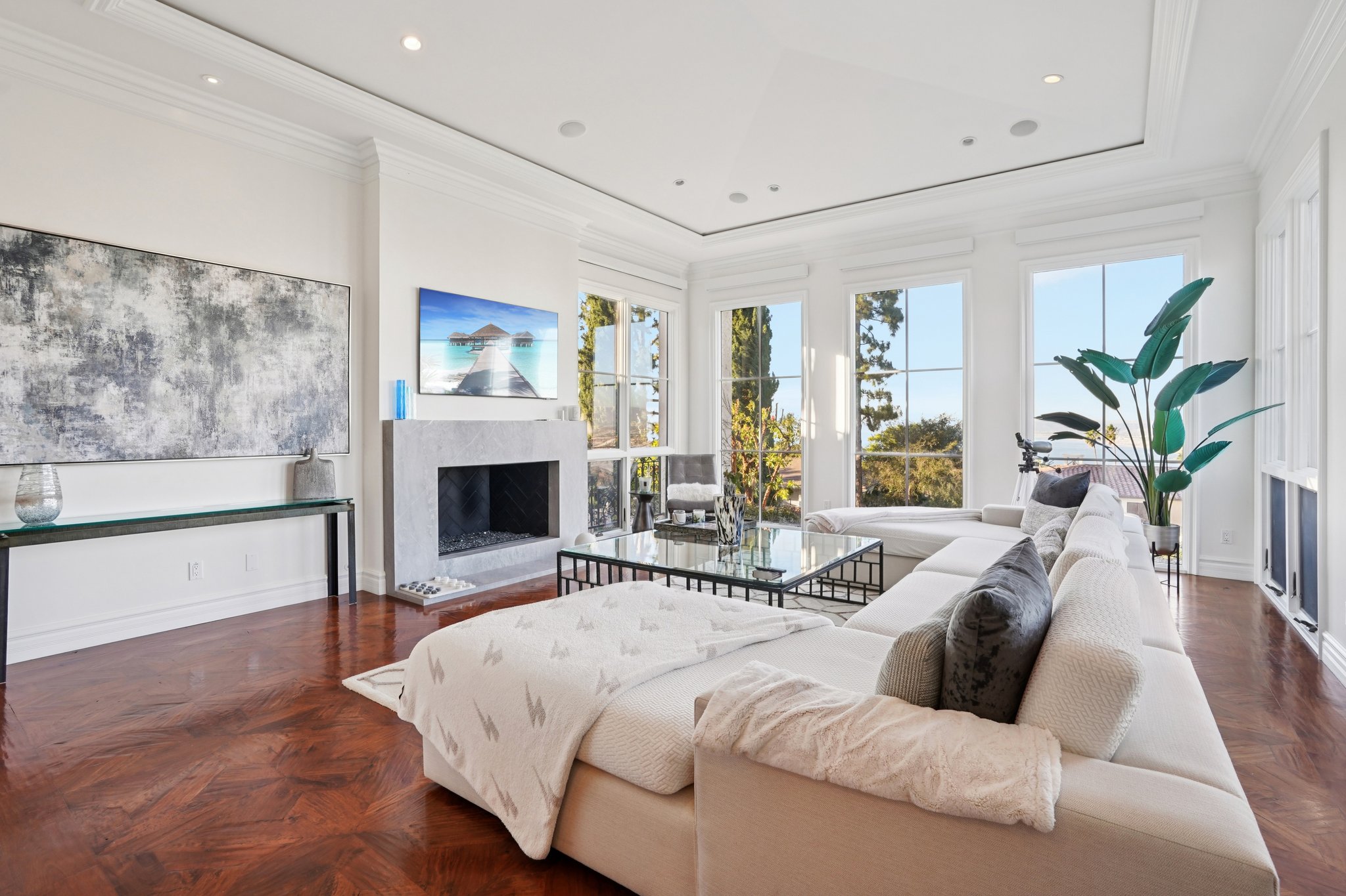 Via La Brea-S3012-011.jpg