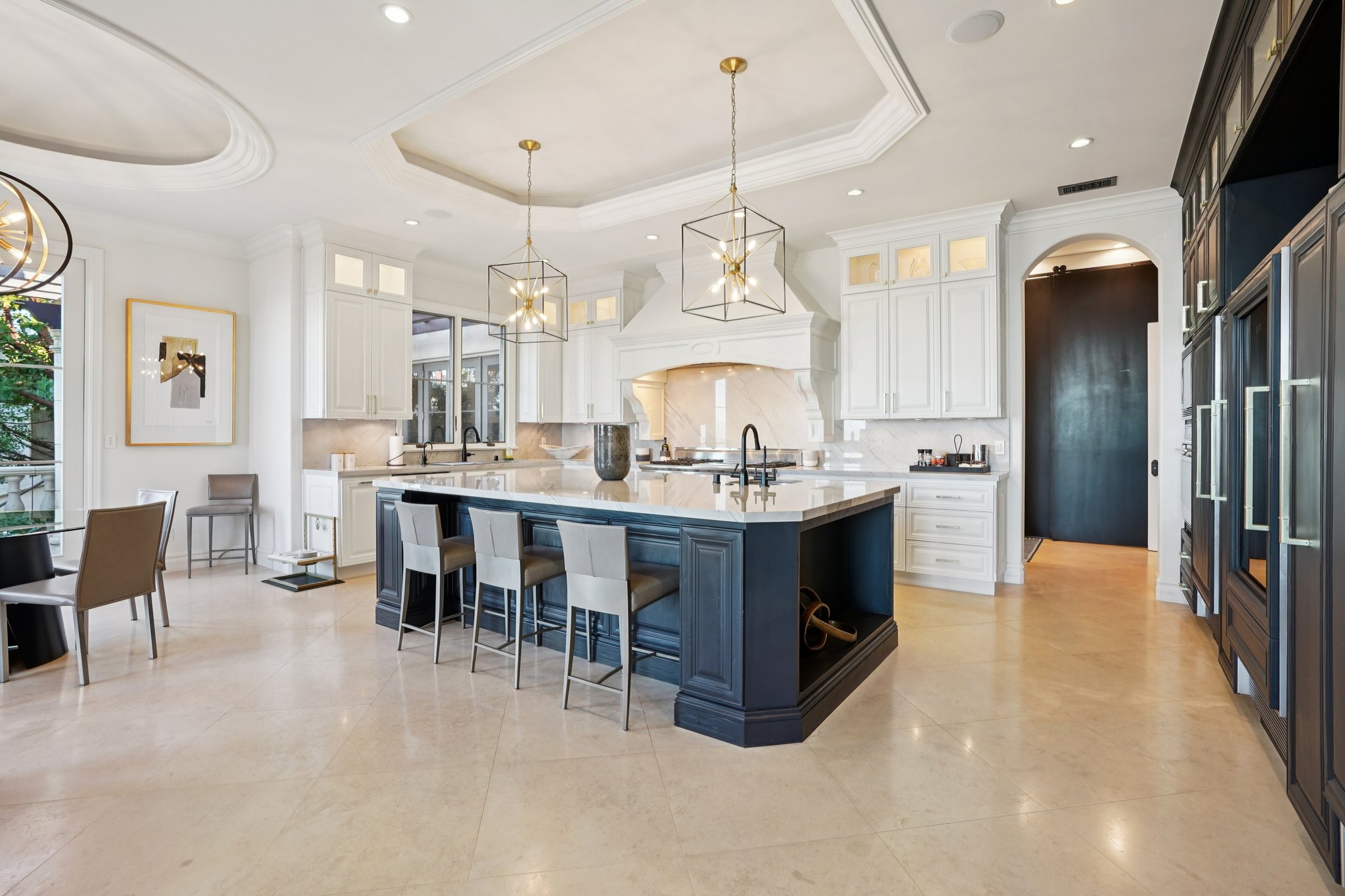 Via La Brea-S3012-020.jpg