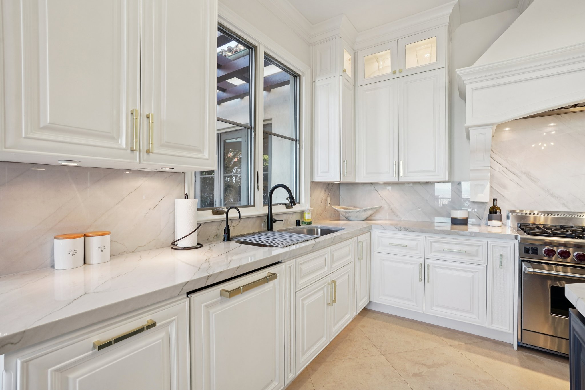 Via La Brea-S3012-024.jpg