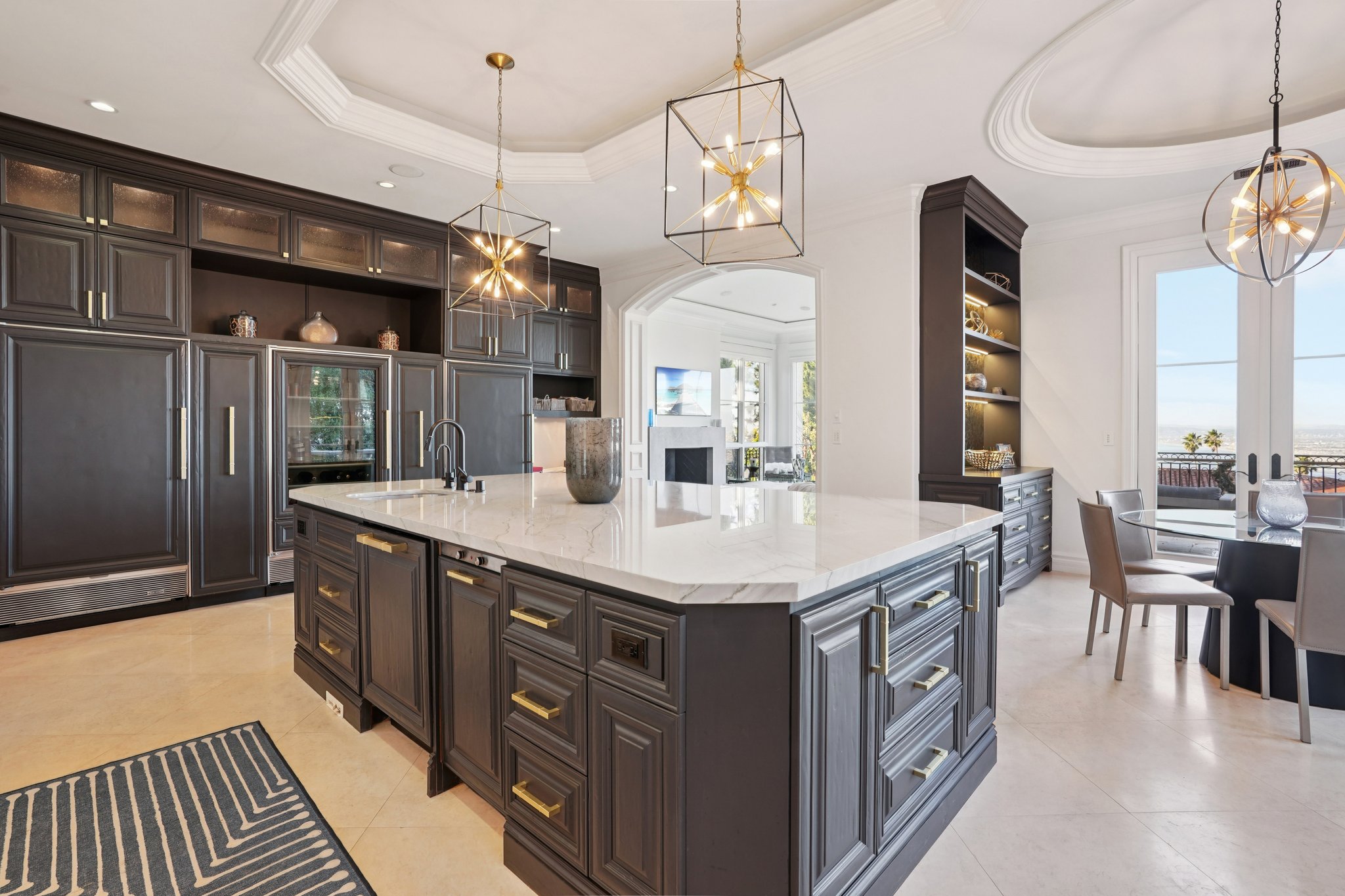 Via La Brea-S3012-025.jpg