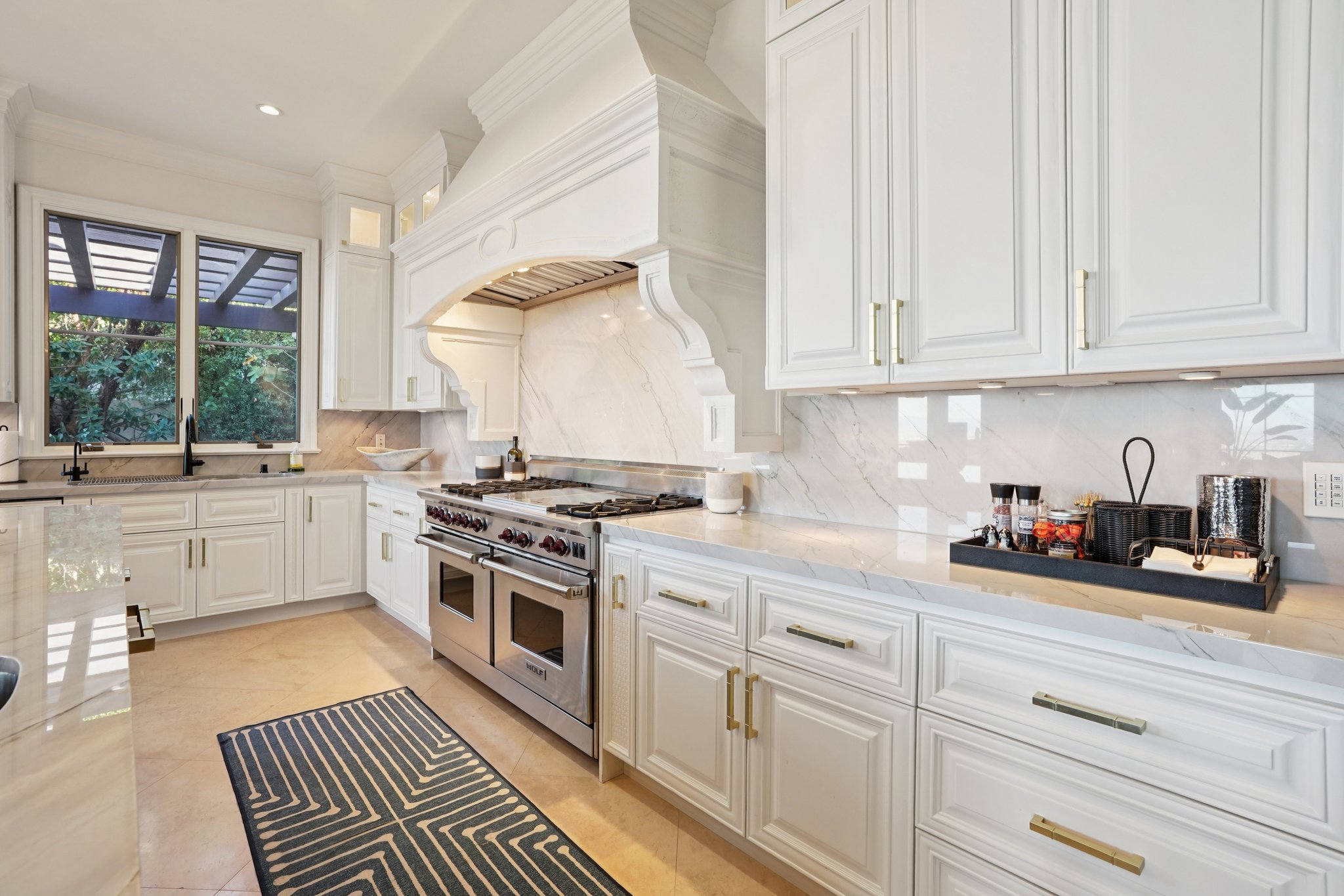 Via La Brea-S3012-029.jpg