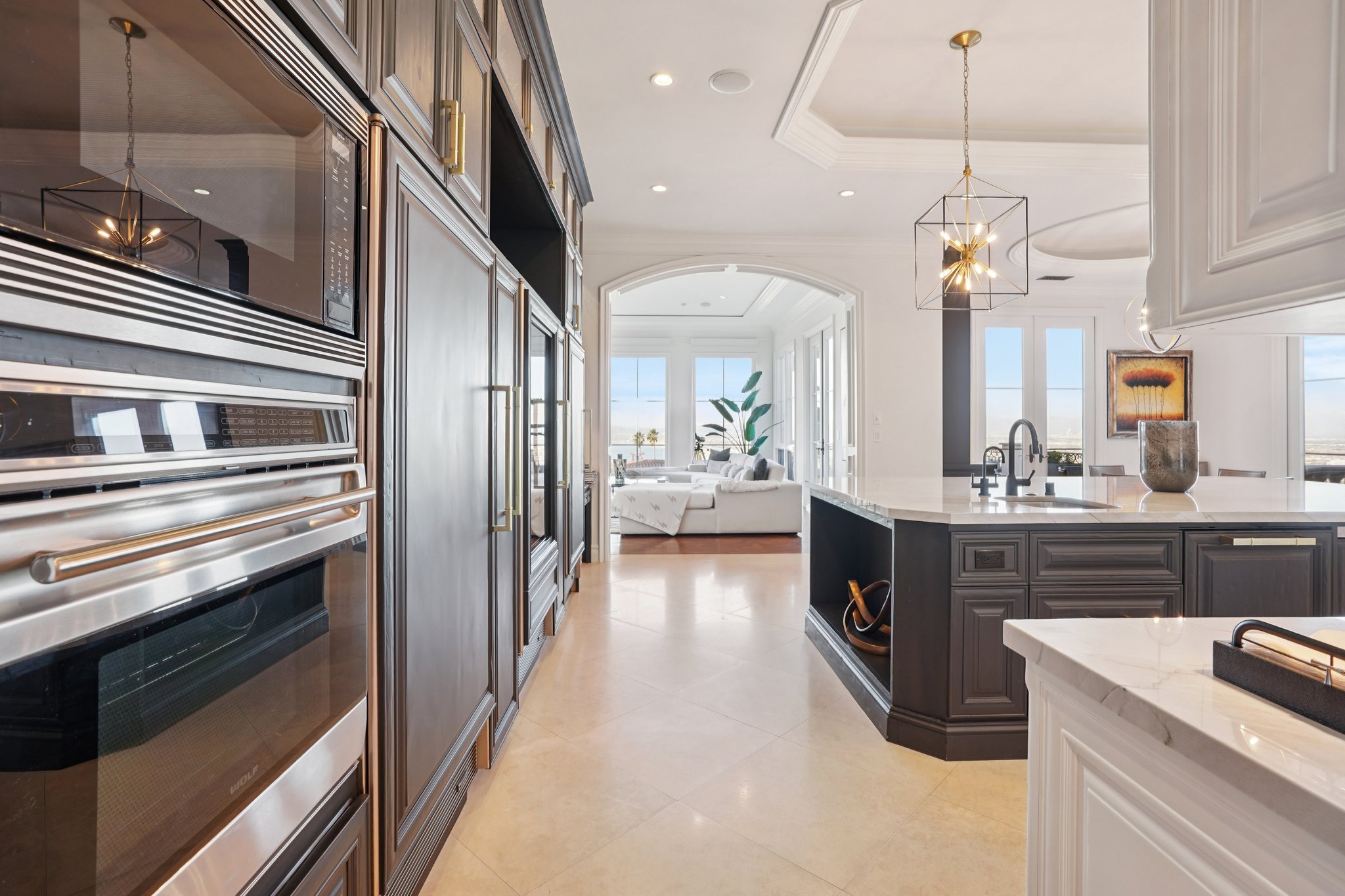 Via La Brea-S3012-031.jpg