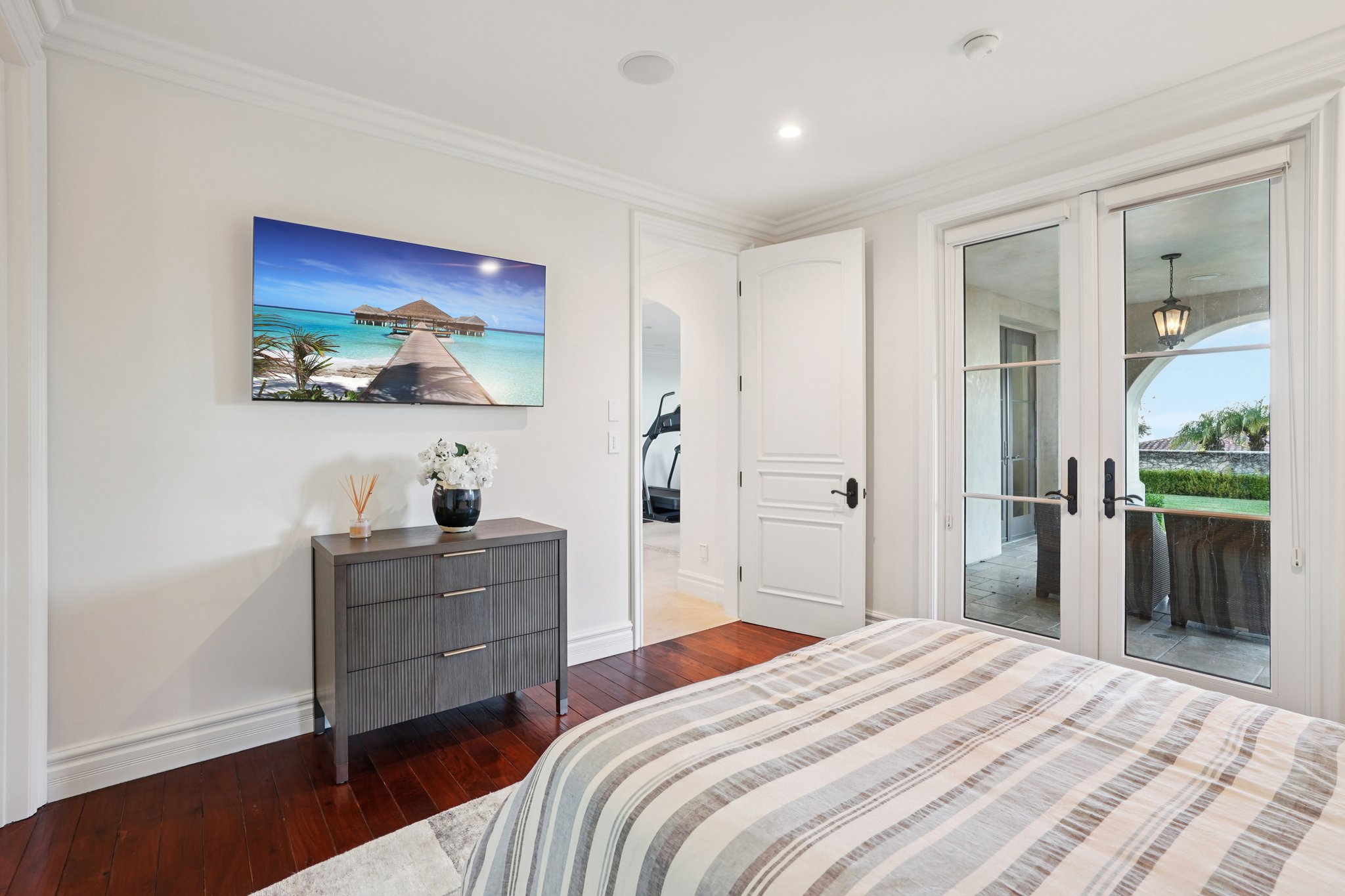 Via La Brea-S3012-068.jpg