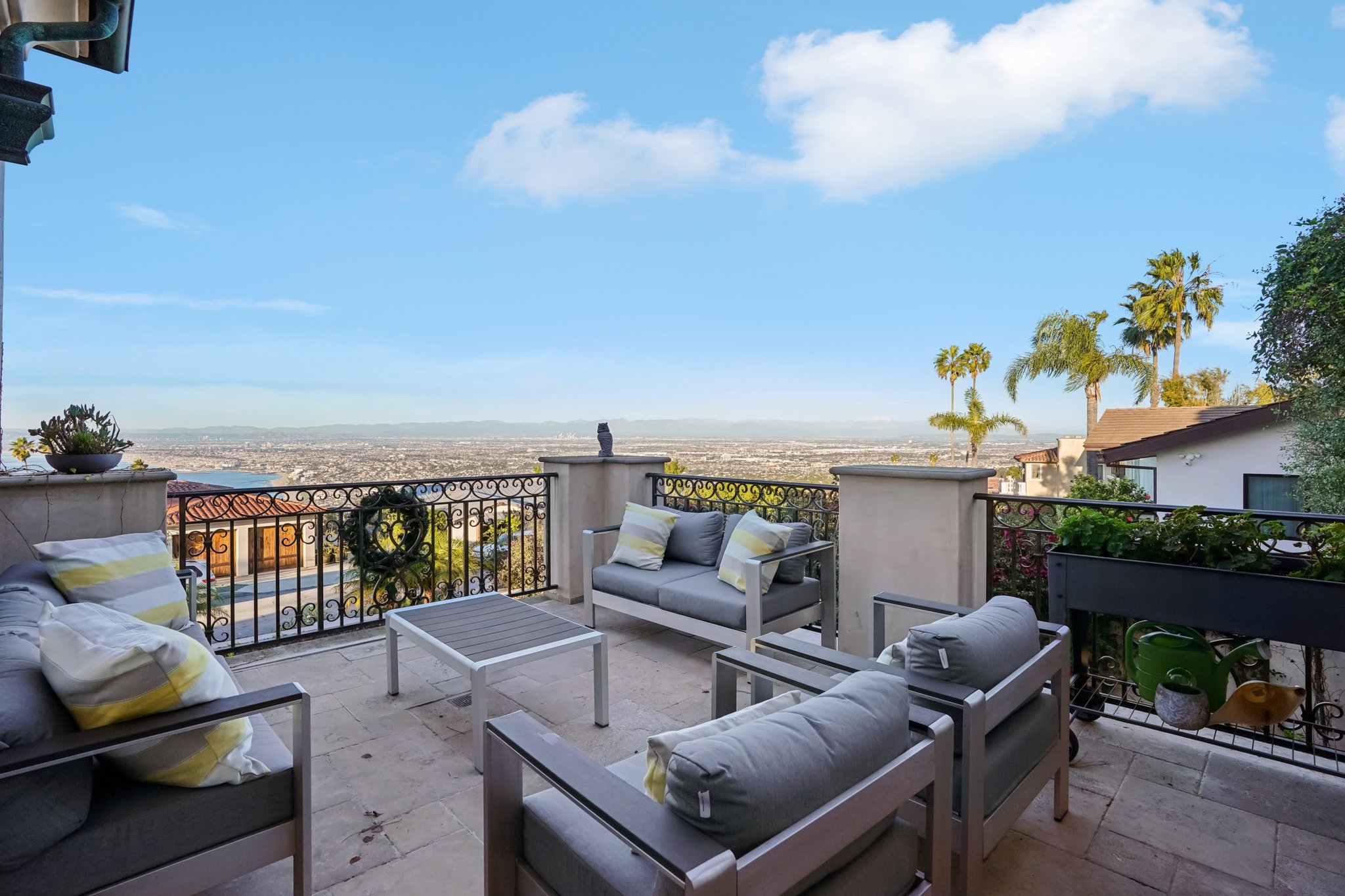 Via La Brea-S3012-081.jpg