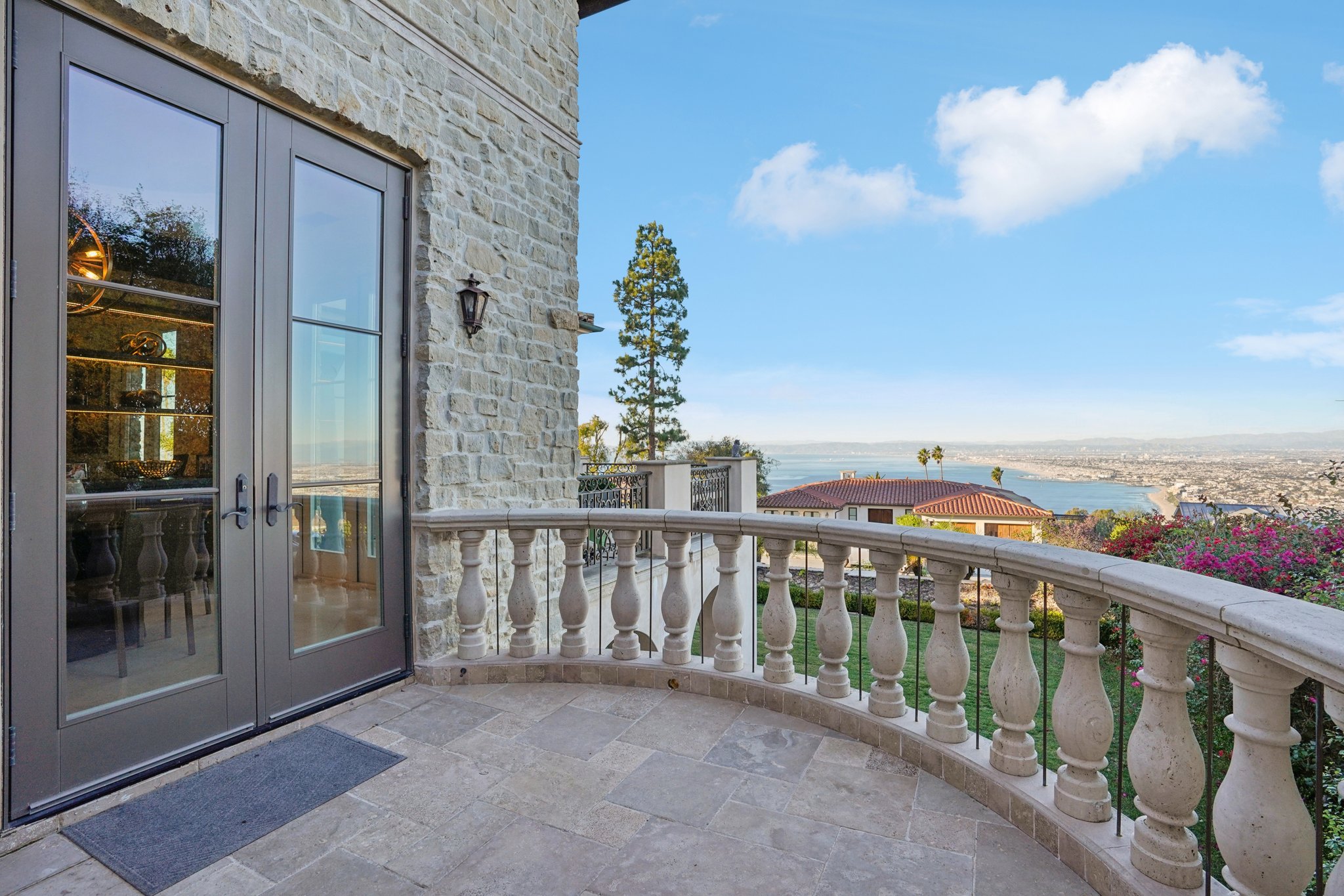 Via La Brea-S3012-092.jpg