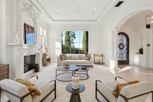 Via La Brea-S3012-007.jpg