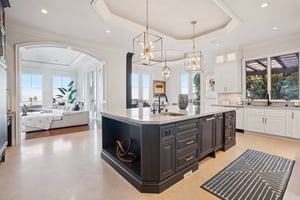 Via La Brea-S3012-030.jpg