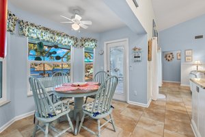 Breakfast Nook.jpg