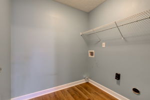  Photo 34