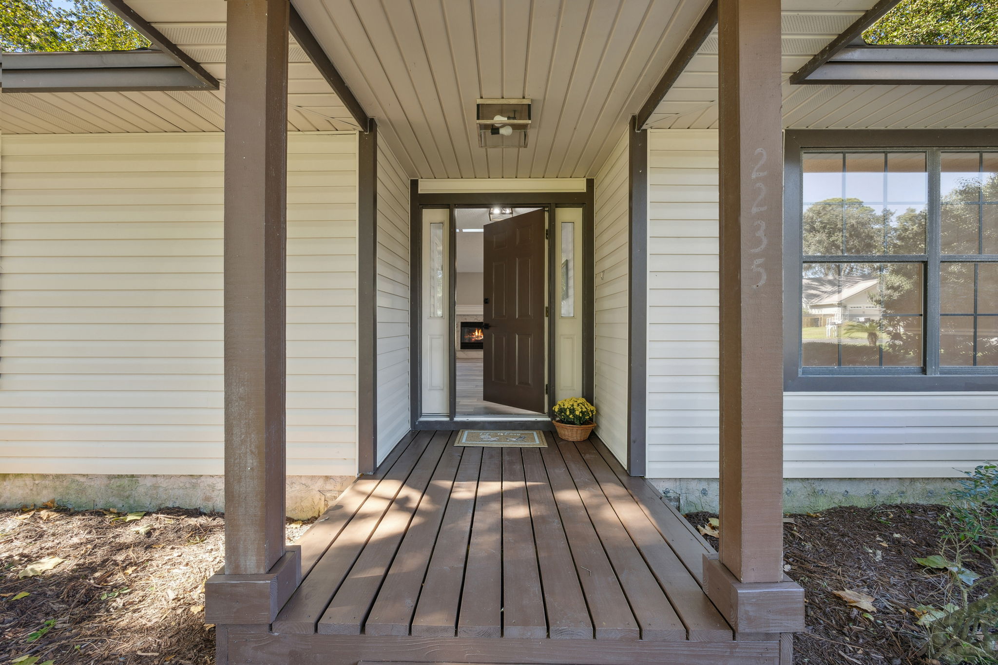 Front Entry Detail