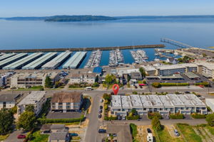 Just blocks from the Des Moines Marina