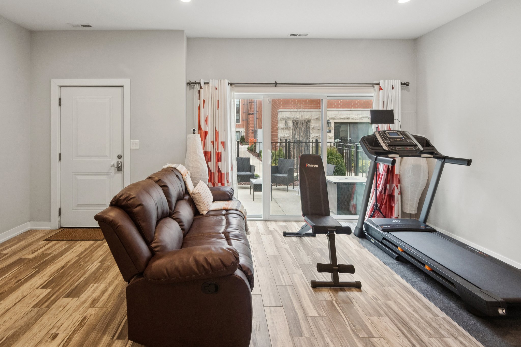 2237 W Coulter St_001.jpg