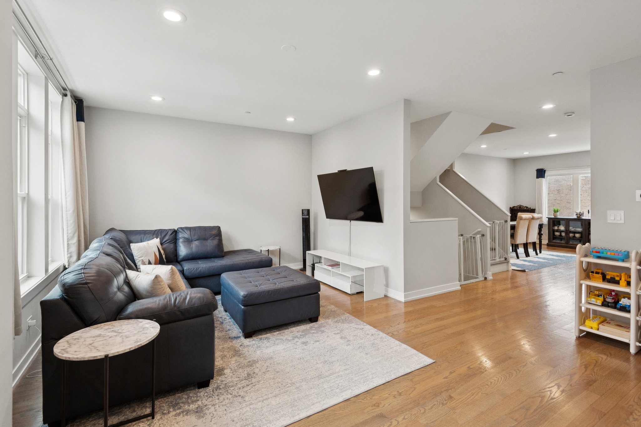 2237 W Coulter St_012.jpg