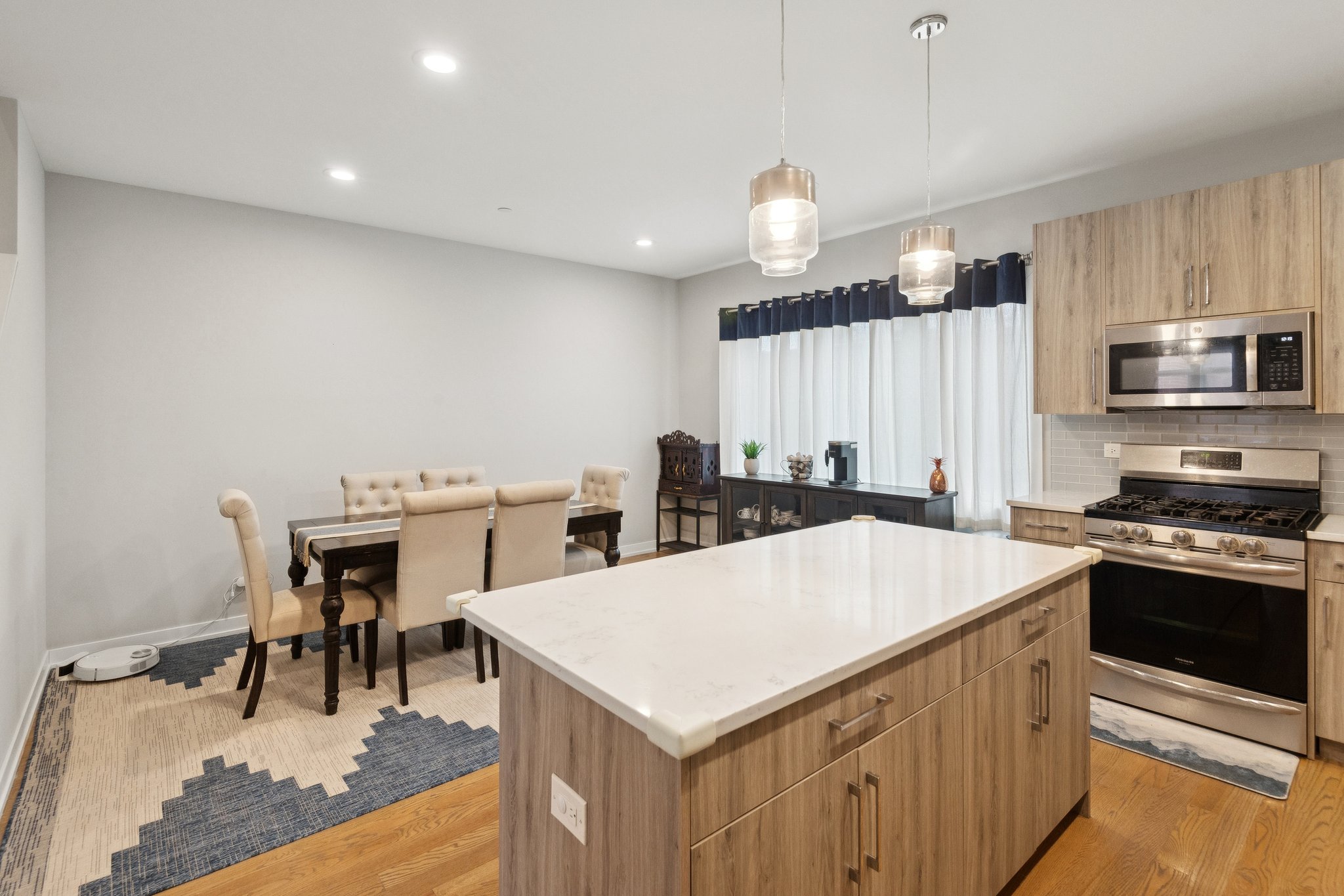 2237 W Coulter St_019.jpg