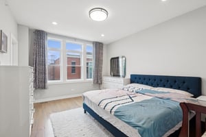 2237 W Coulter St_006.jpg