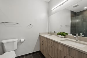 2237 W Coulter St_007.jpg