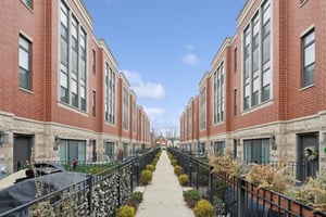 2237 W Coulter St_024.jpg