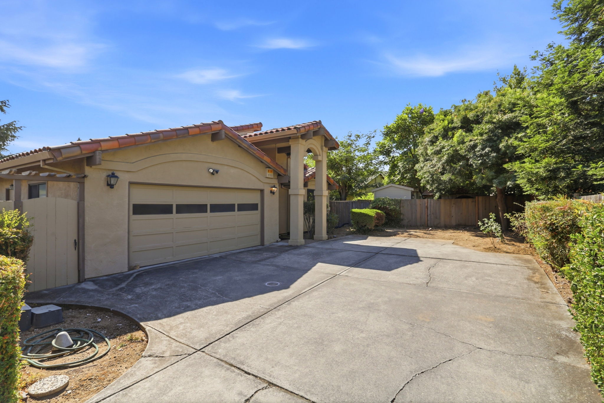 005_F8_22374 Palm Ave