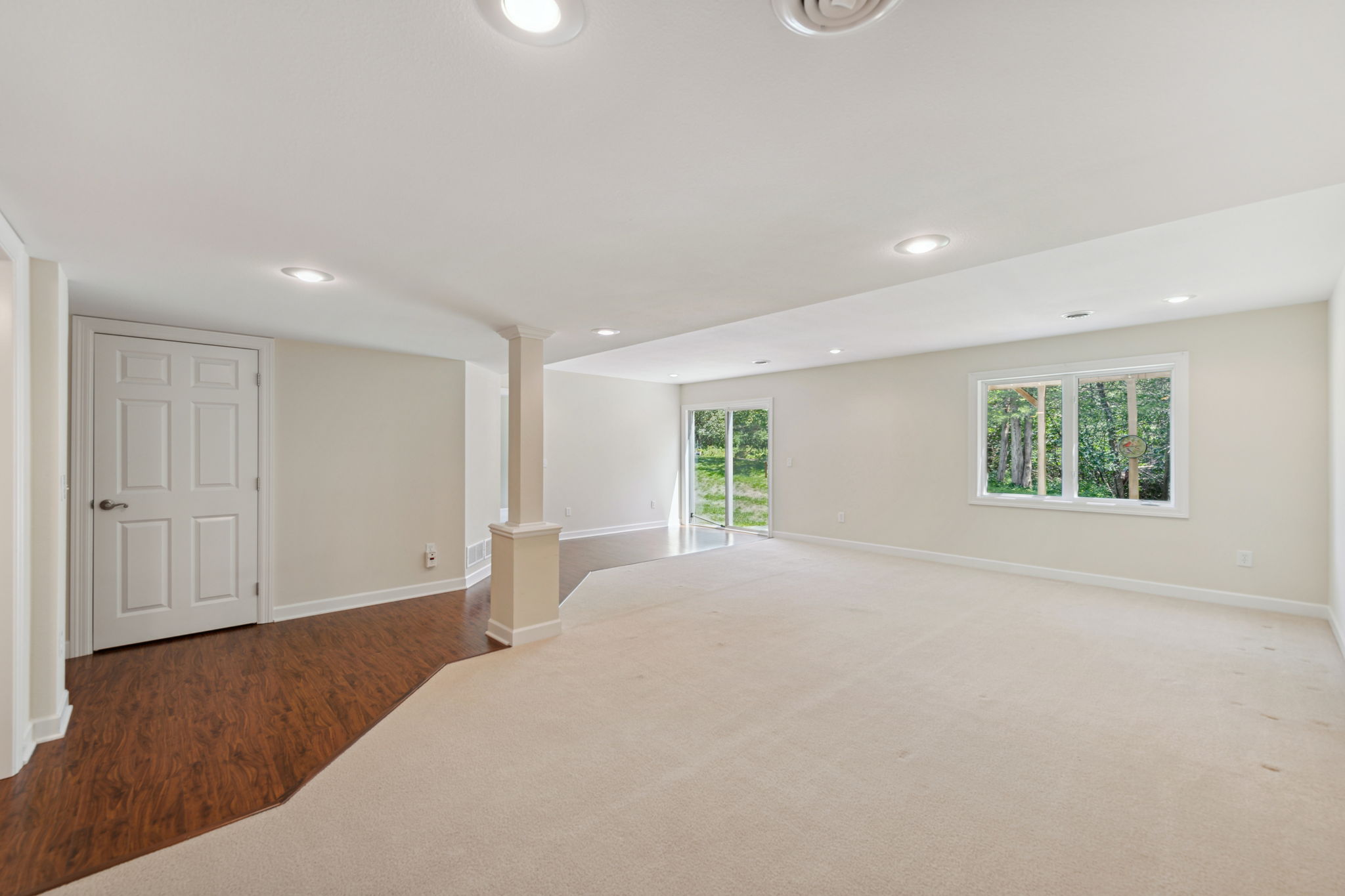 13_Interior