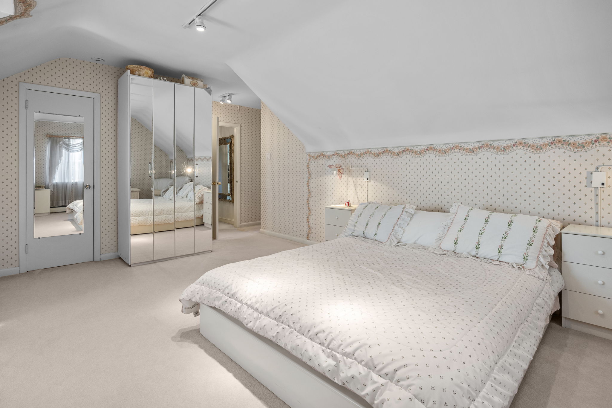 2239 Deer Path Rd, Huntingdon Valley, PA 19006, USA Photo 31