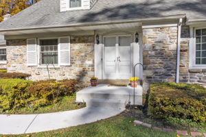 2239 Deer Path Rd, Huntingdon Valley, PA 19006, USA Photo 3