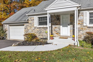 2239 Deer Path Rd, Huntingdon Valley, PA 19006, USA Photo 2