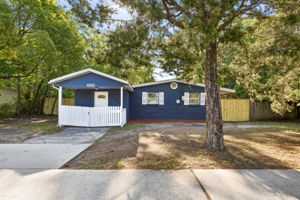 Welcome to 2239 Lane Ave S
