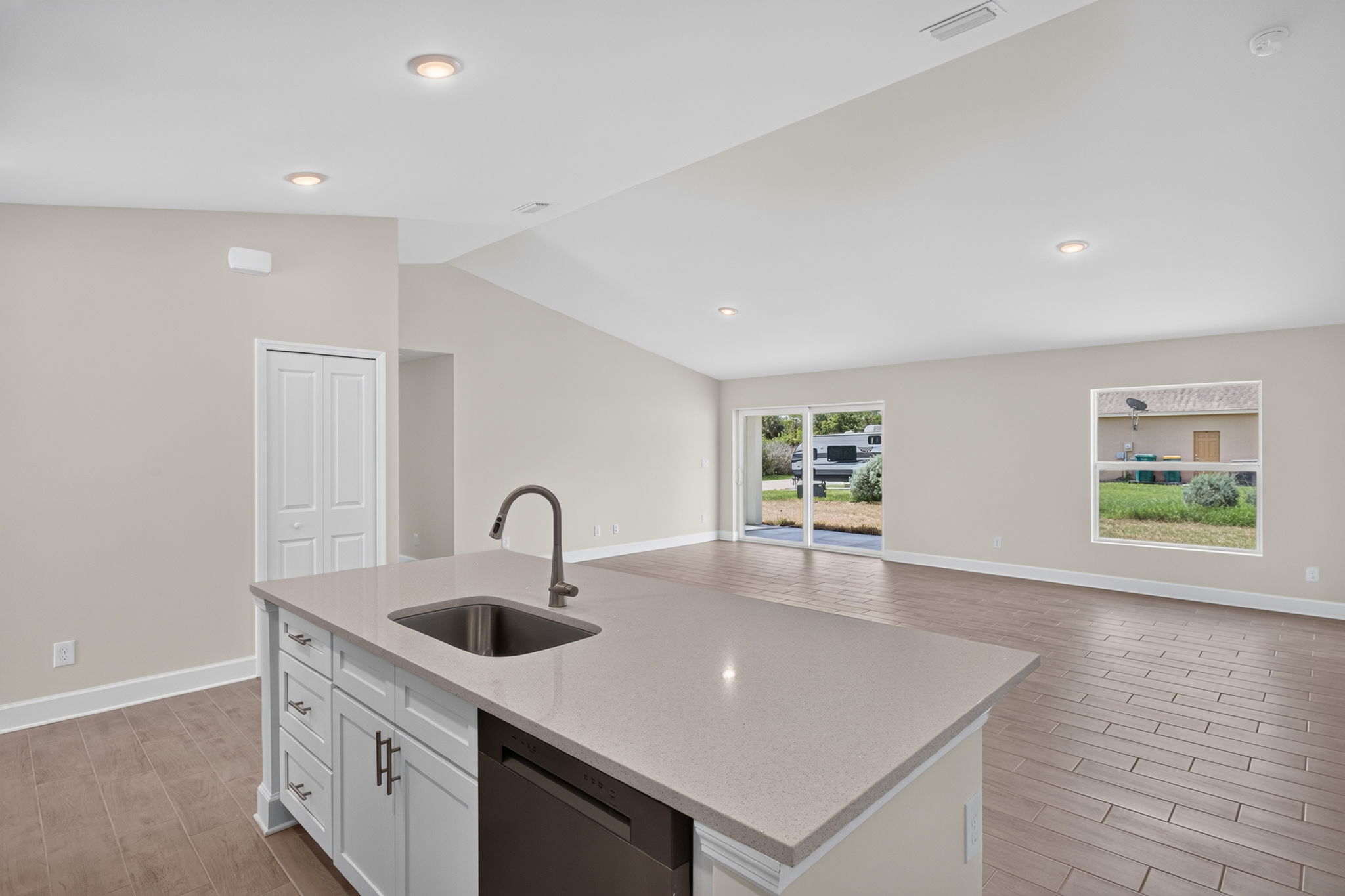 Kitchen 1 of 3